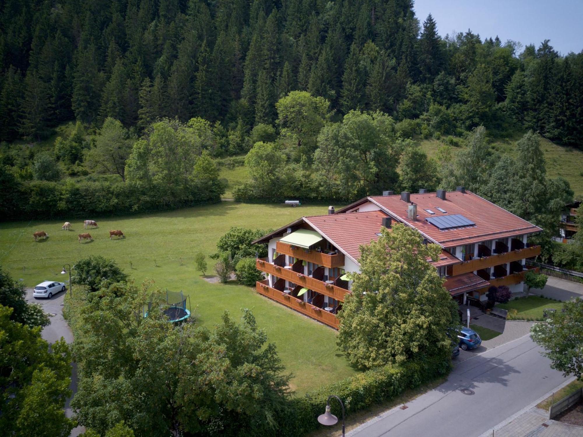 Appartement-Hotel Happy Kienberg Pfronten Exterior photo